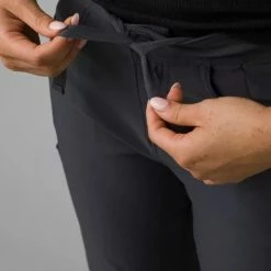 Quest Shoes & Clothing PRANA Halle Jogger II