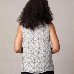 Quest Shoes & Clothing HABITAT Batik Tank 41410