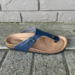 Quest Shoes & Clothing BIOTIME Brooke Sandals