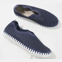 Quest Shoes & Clothing ILSE JACOBSEN 139 Tulip/Cut Outs