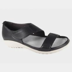 Quest Shoes & Clothing NAOT Manawa