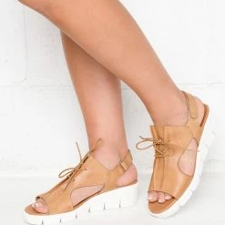 Quest Shoes & Clothing Sandals EOS Basanti