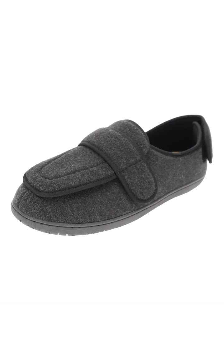 Quest Shoes & Clothing FOAMTREADS Physician M2 Mens Slipper Slippers