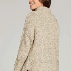 Quest Shoes & Clothing SHERPA Yuden Pullover Sweater Sweaters