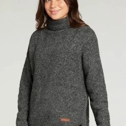 Quest Shoes & Clothing SHERPA Yuden Pullover Sweater Sweaters