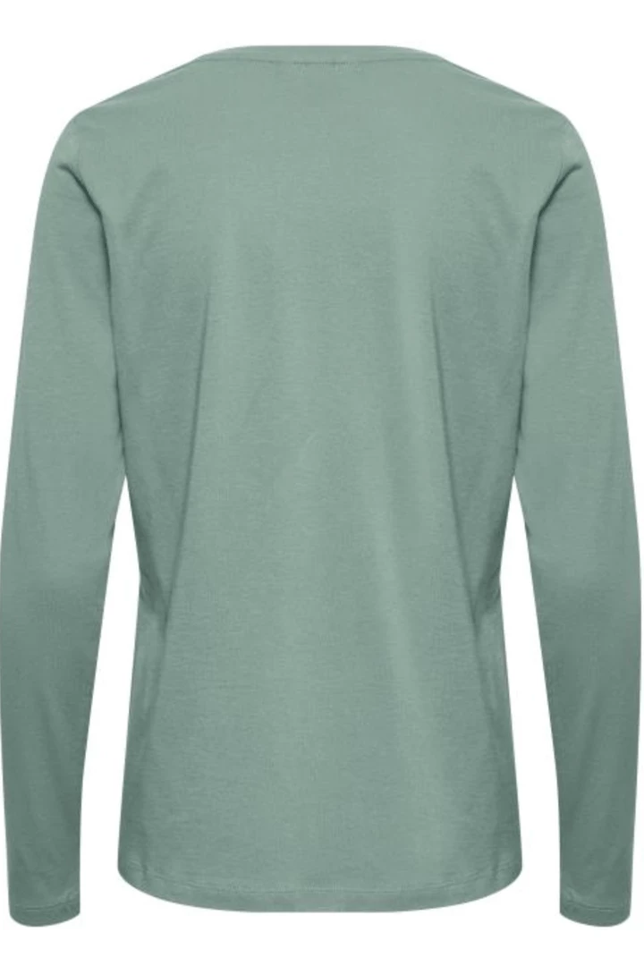 Quest Shoes & Clothing CREAM Naia Long Sleeve T-Shirt Tops