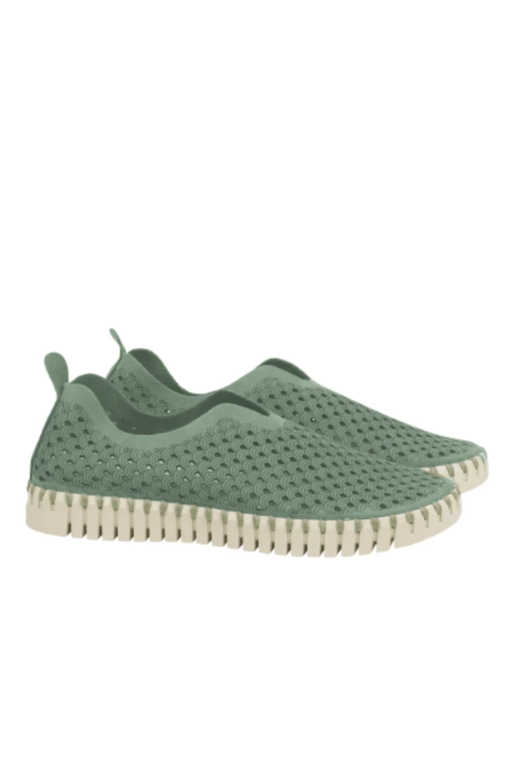 Quest Shoes & Clothing ILSE JACOBSEN 139 Tulip/Cut Outs