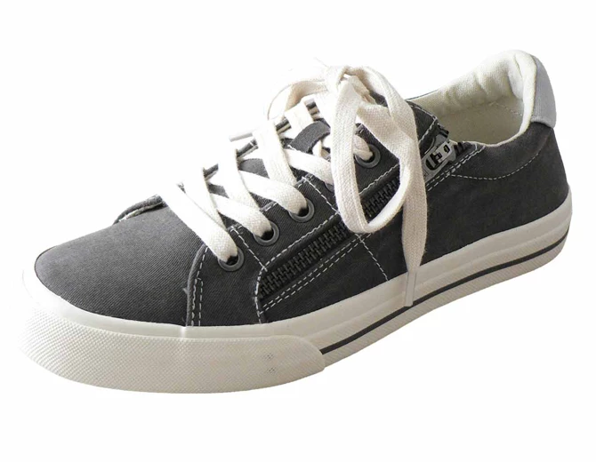 Quest Shoes & Clothing TAOS Z-Soul