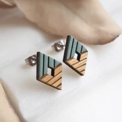 Quest Shoes & Clothing UGLY BUNNY Colette Mini Stud Earring