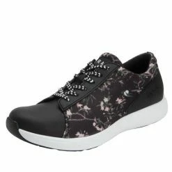 Quest Shoes & Clothing TRAQ QUE-5659 Jungle Fauna Sale Footwear