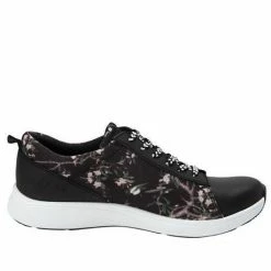 Quest Shoes & Clothing TRAQ QUE-5659 Jungle Fauna Sale Footwear