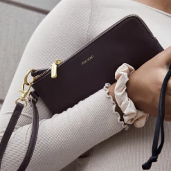 Quest Shoes & Clothing PIXIE MOOD Vanessa Wristlet