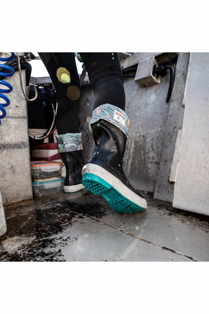 Quest Shoes & Clothing XTRATUF Legacy Boots Work/ Safety