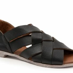 Quest Shoes & Clothing BUENO Yvette