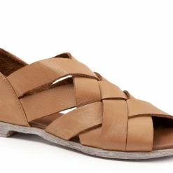 Quest Shoes & Clothing BUENO Yvette