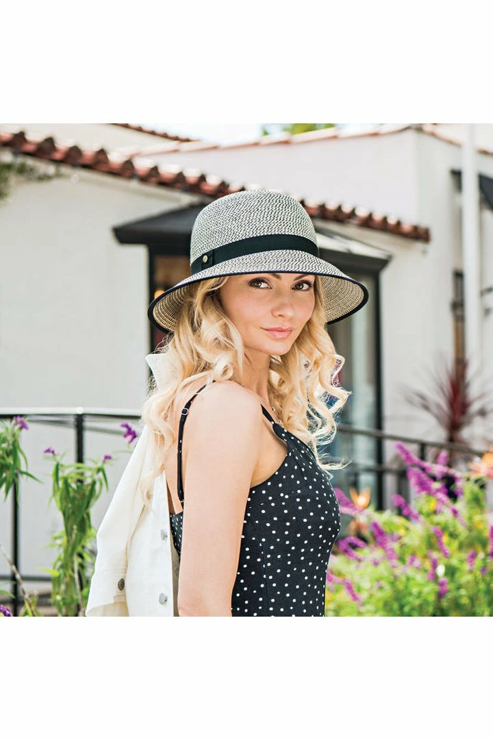 Quest Shoes & Clothing WALLAROO Darby