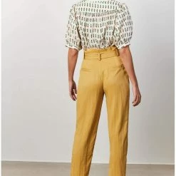 Quest Shoes & Clothing THE KORNER Top 22113015