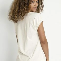 Quest Shoes & Clothing CREAM Karina SS T- Shirt