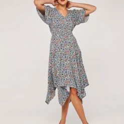 Quest Shoes & Clothing APRICOT Pink Dress 599475 Sale Clothing