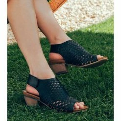 Quest Shoes & Clothing Sale Footwear BUENO Lacey