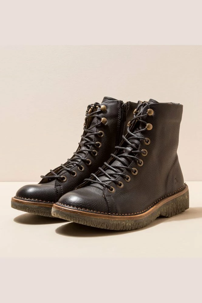 Quest Shoes & Clothing EL NATURALISTA Boot N5572