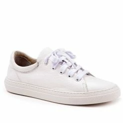 Quest Shoes & Clothing BUENO Reach