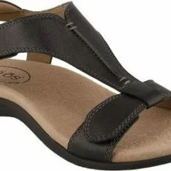 Quest Shoes & Clothing Sizes 11-12 TAOS The Show